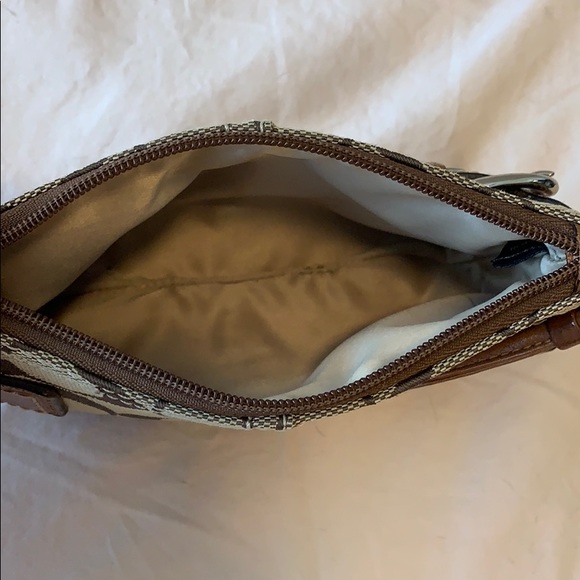 Coach purse - Picture 2 of 3